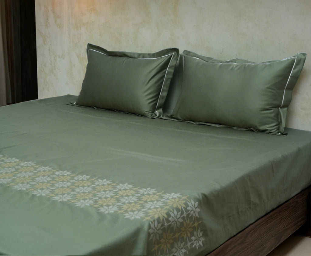 Art Forest Fable (400 TC) - 100% Cotton King-Size Bedsheet + 2 Pillow Covers