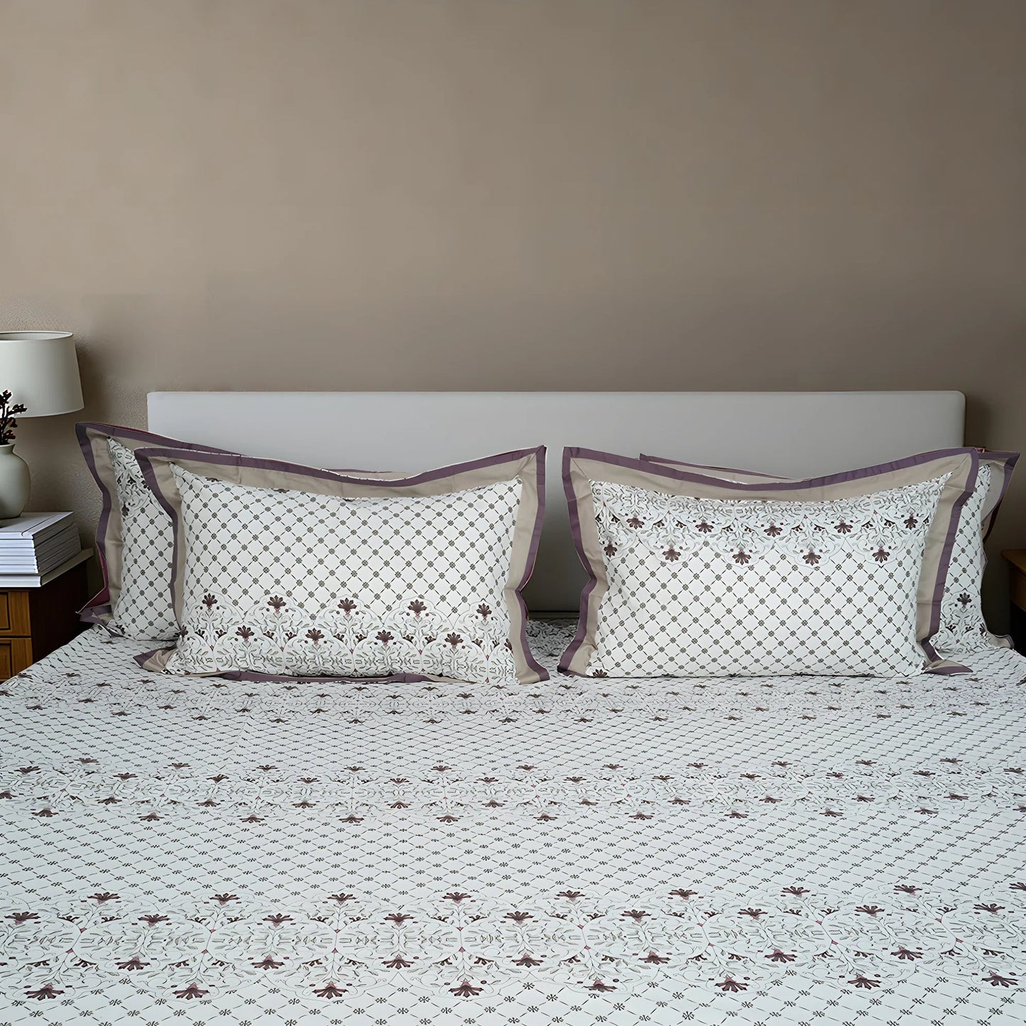 Lavish Vase Line 100% Cotton King-Size Bedsheet + 2 Pillow Covers Urban Nivasa