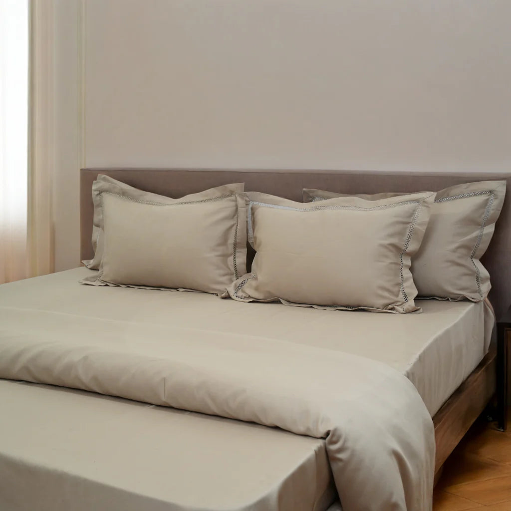 Luxor Caramel Comfort (300 TC) - 100% Cotton King-Size Bedsheet + 2 Pillow Covers
