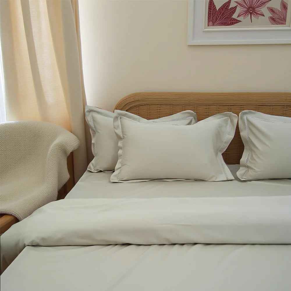 Luxor Soft Haven (300 TC) - 100% Cotton King-Size Bedsheet + 2 Pillow Covers