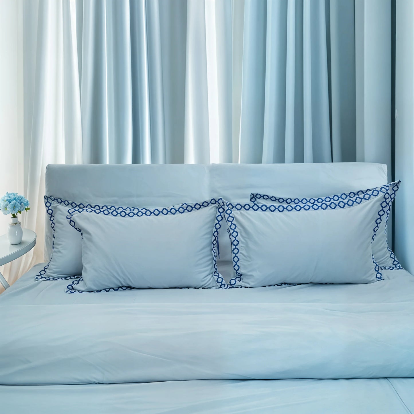 Pristine Light Sky (300 TC) - 100% Cotton King-Size Bedsheet + 2 Pillow Covers