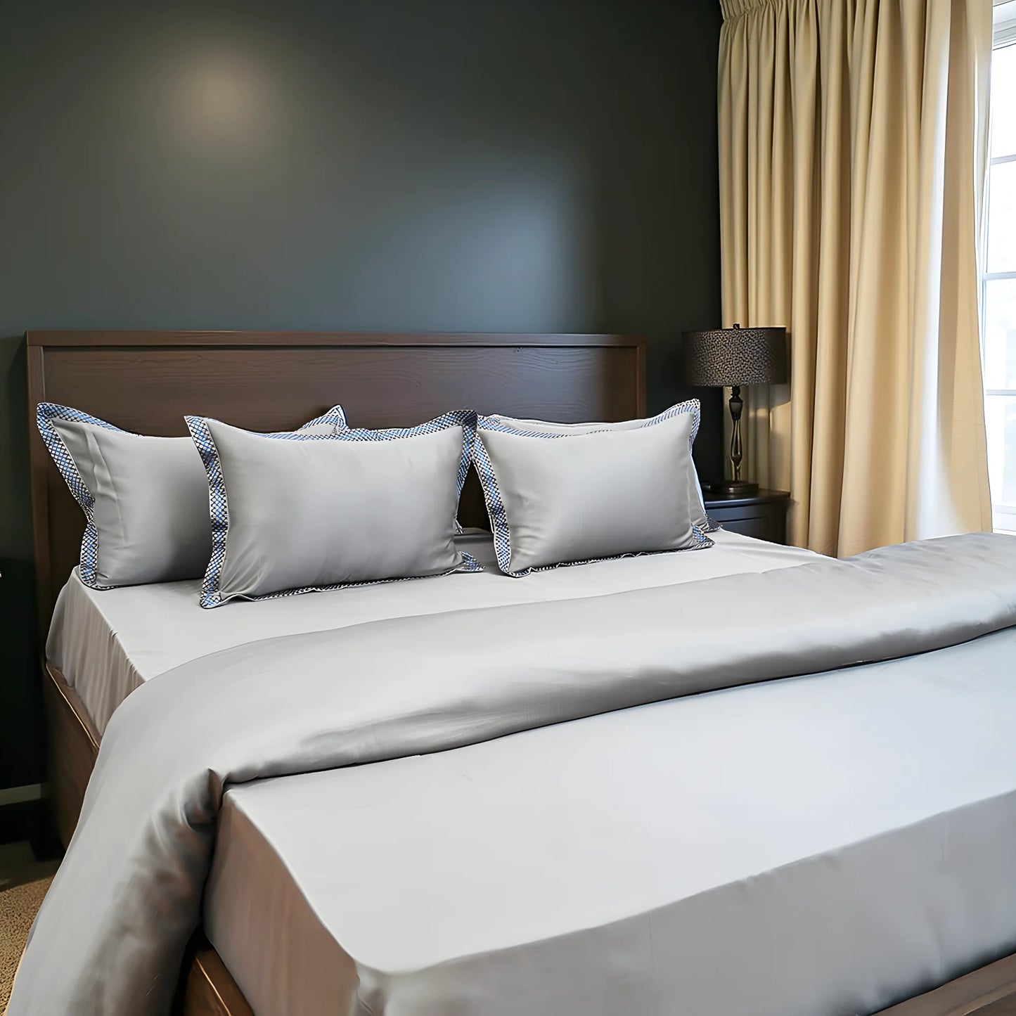 Pristine Some (300 TC) - 100% Cotton King-Size Bedsheet + 2 Pillow Covers