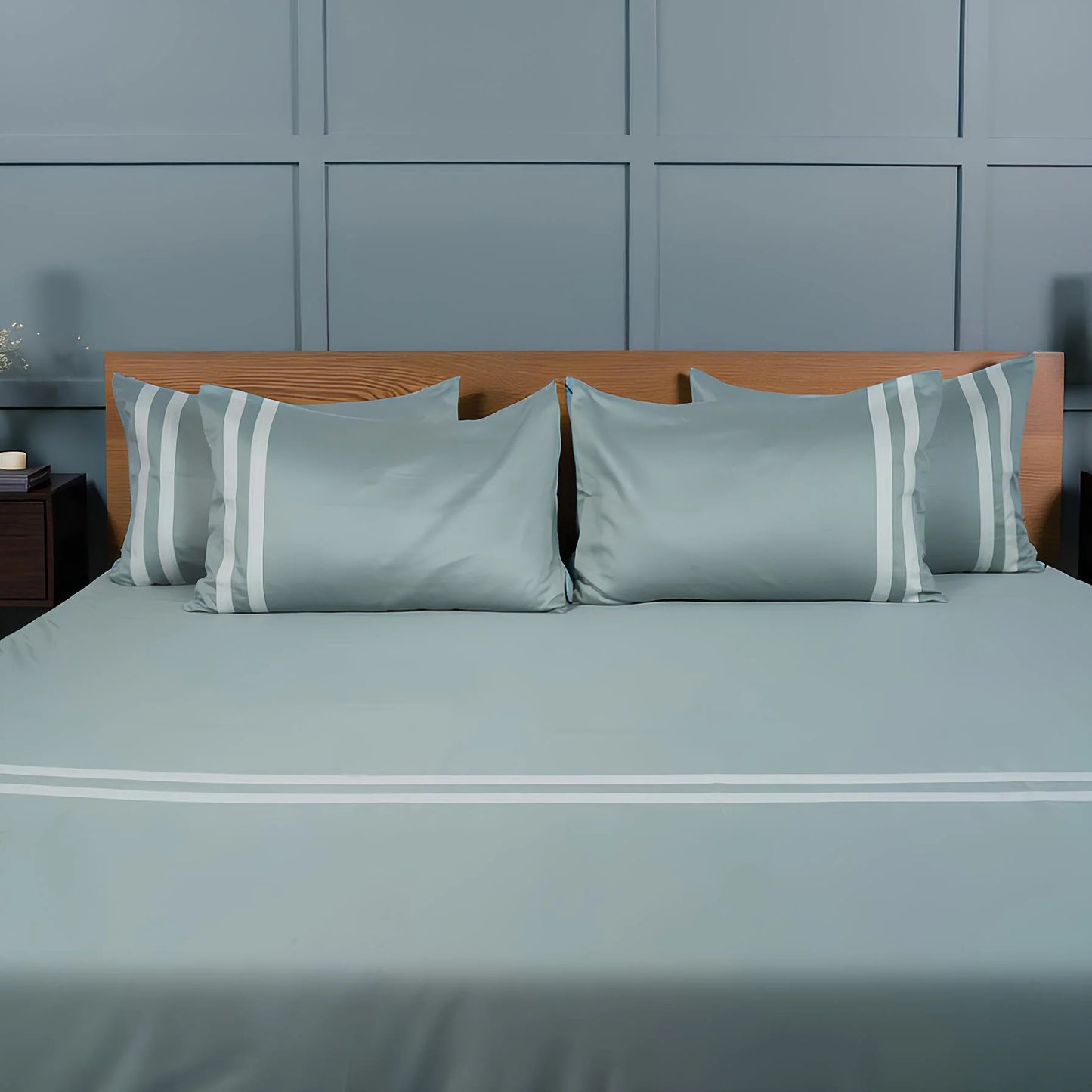 Viviz Aqua Marine (600 TC) - 100% Cotton King-Size Bedsheet + 2 Pillow Covers