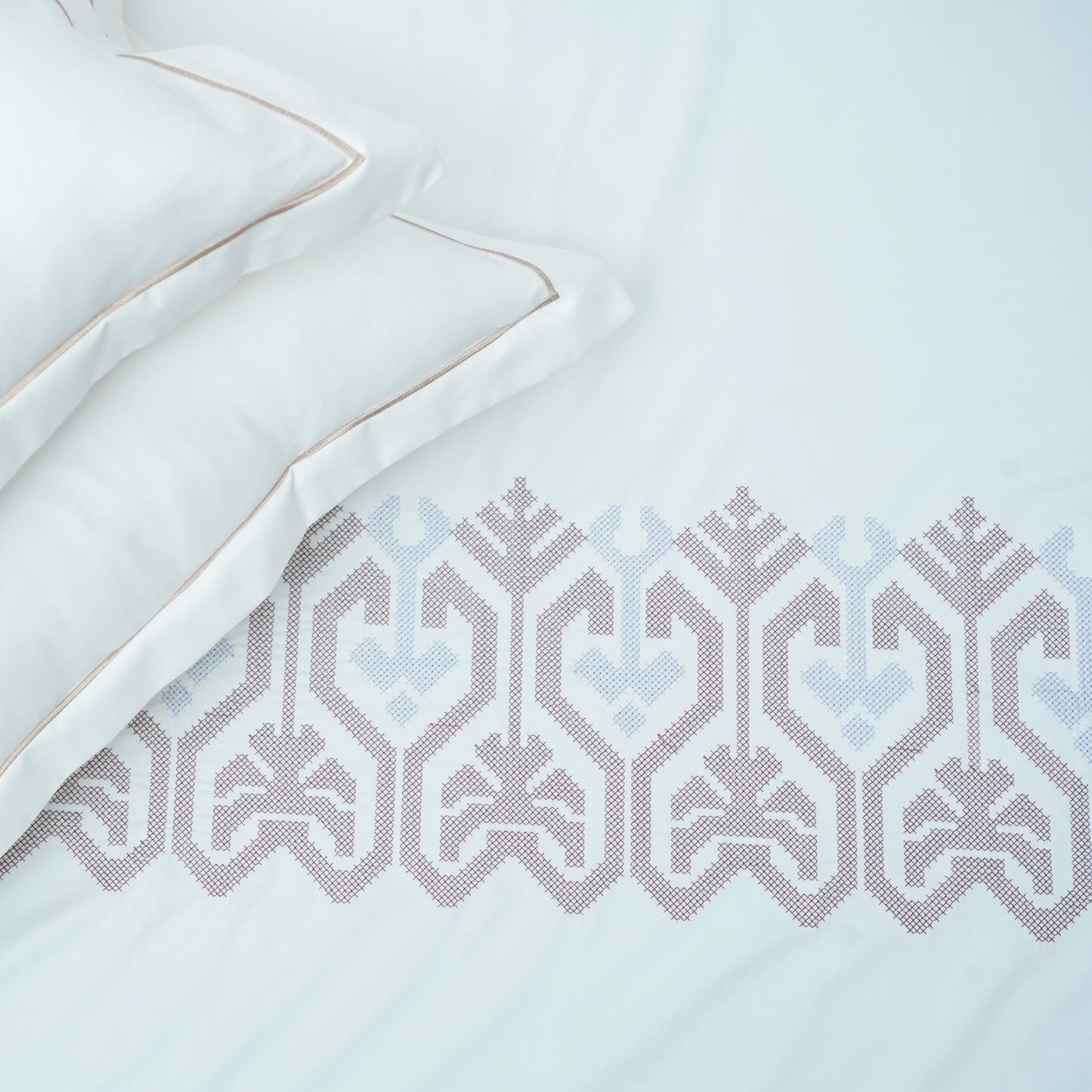 Art Cream Blossom (400 TC) - 100% Cotton King-Size Bedsheet + 2 Pillow Covers