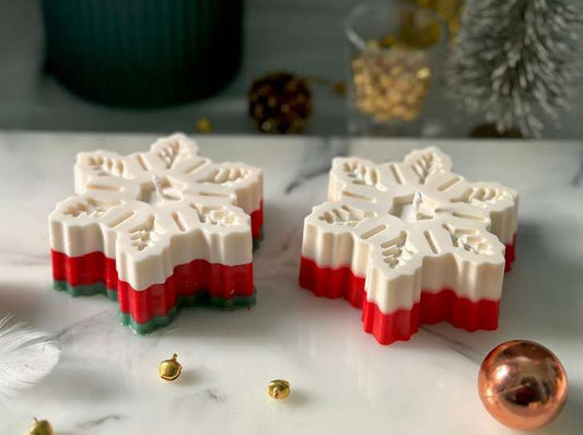 Christmas Snowflake Candle (CC)