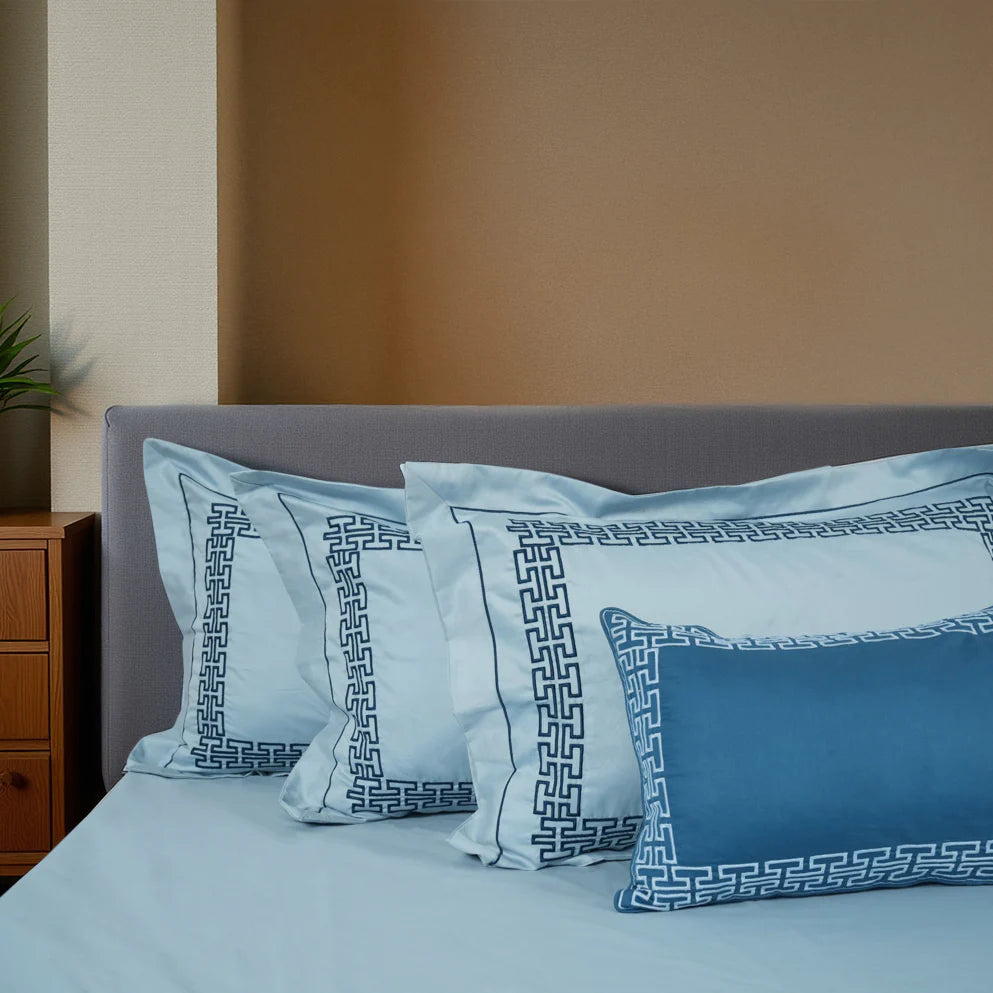 Junoon Blue Punk Junoon Light Pink (400 TC) - 100% Cotton King-Size Bedsheet + 2 Pillow Covers