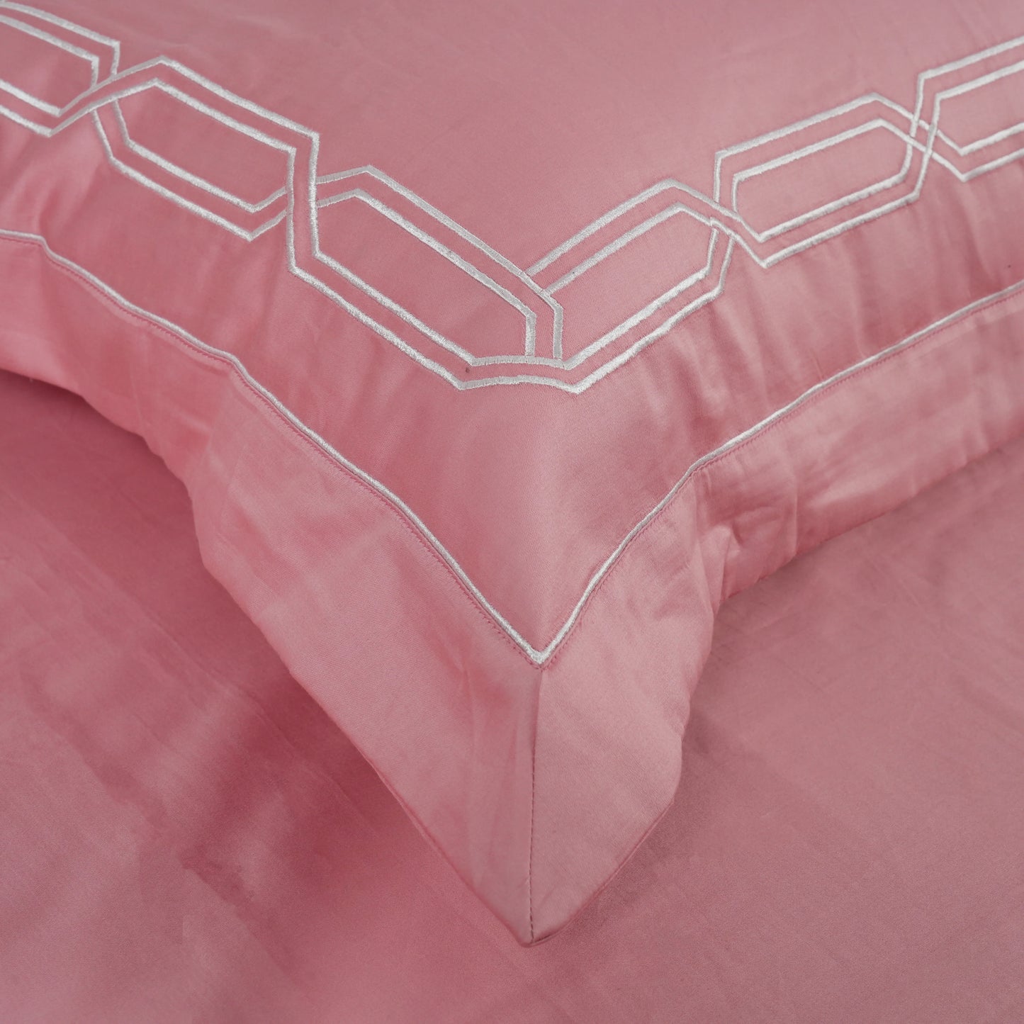 Junoon Bubble Pink Junoon Light Pink (400 TC) - 100% Cotton King-Size Bedsheet + 2 Pillow Covers