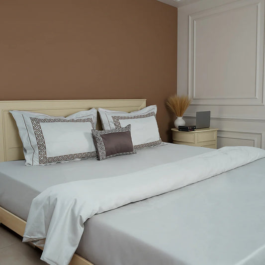 Junoon Cramel Touch Junoon Light Pink (400 TC) - 100% Cotton King-Size Bedsheet + 2 Pillow Covers