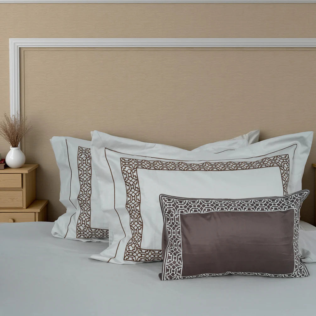 Junoon Cramel Touch Junoon Light Pink (400 TC) - 100% Cotton King-Size Bedsheet + 2 Pillow Covers