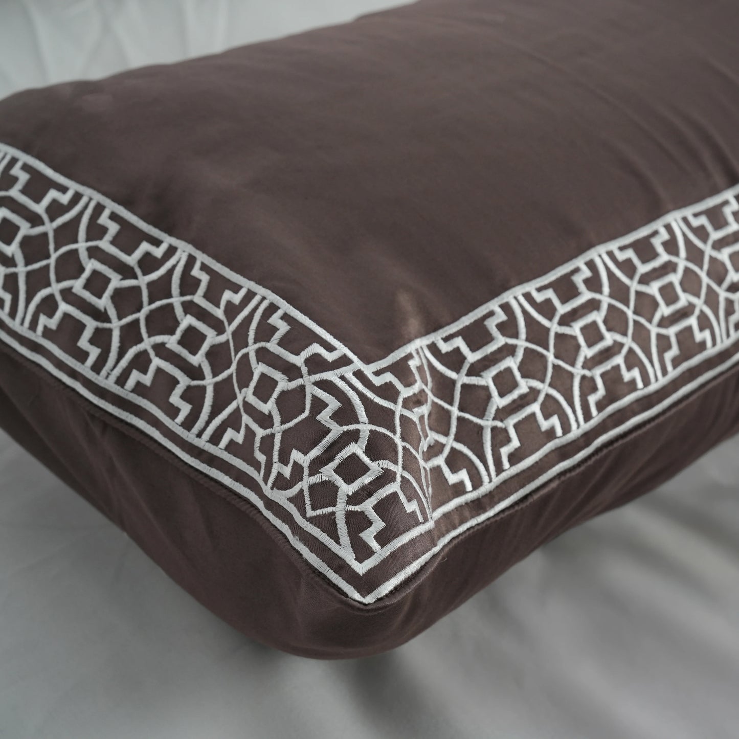 Junoon Cramel Touch Junoon Light Pink (400 TC) - 100% Cotton King-Size Bedsheet + 2 Pillow Covers
