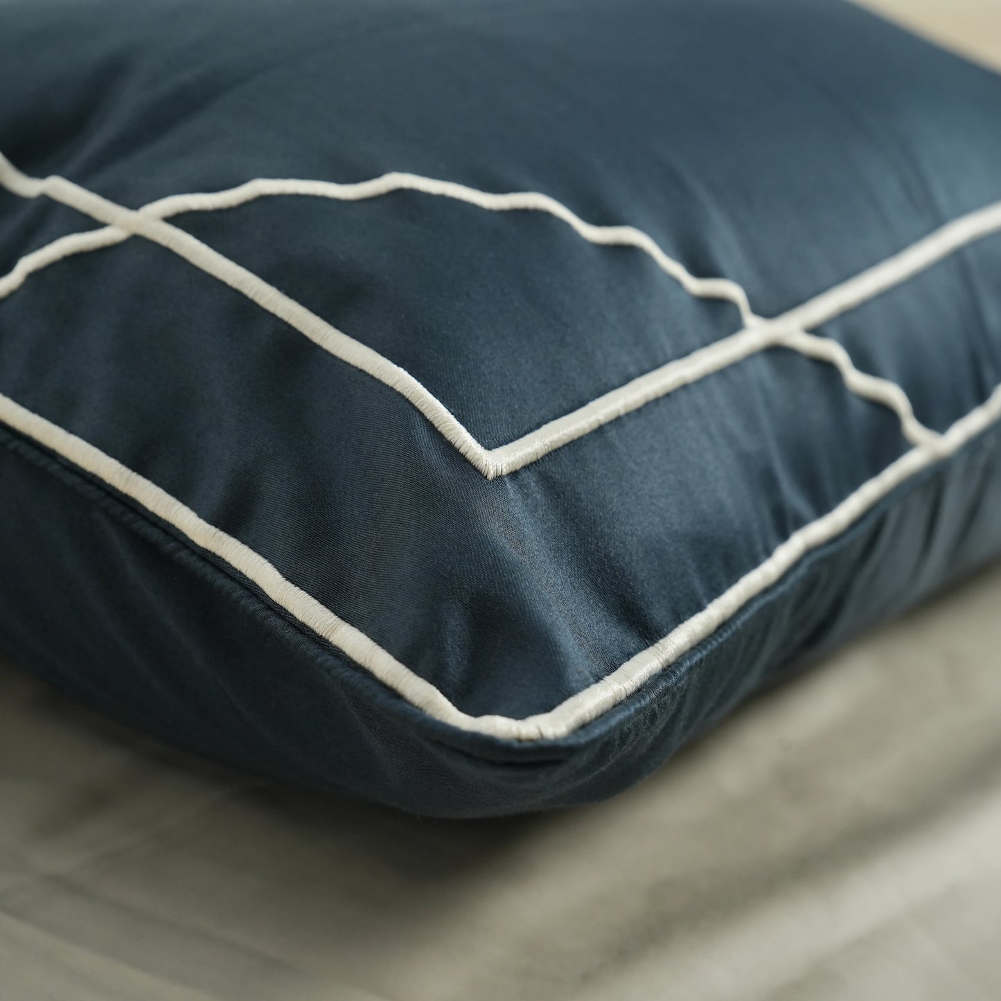 Junoon Cream Bell Junoon Light Pink (400 TC) - 100% Cotton King-Size Bedsheet + 2 Pillow Covers