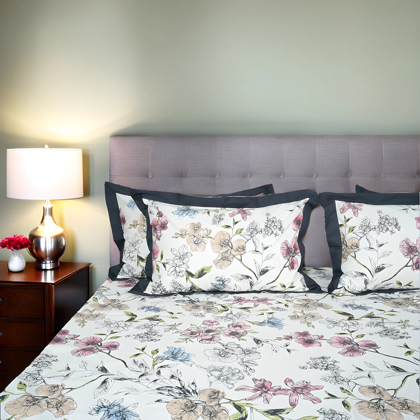 Laska Nature Note (150 TC) - 100% Cotton King-Size Bedsheet + 2 Pillow Covers