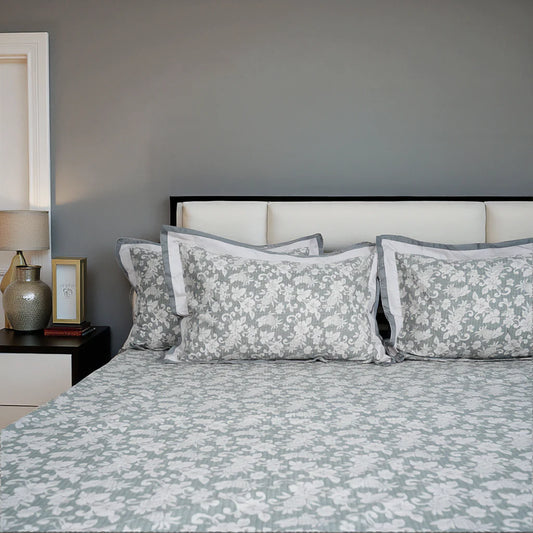 Lavish Beyond Grey 100% Cotton King-Size Bedsheet + 2 Pillow Covers