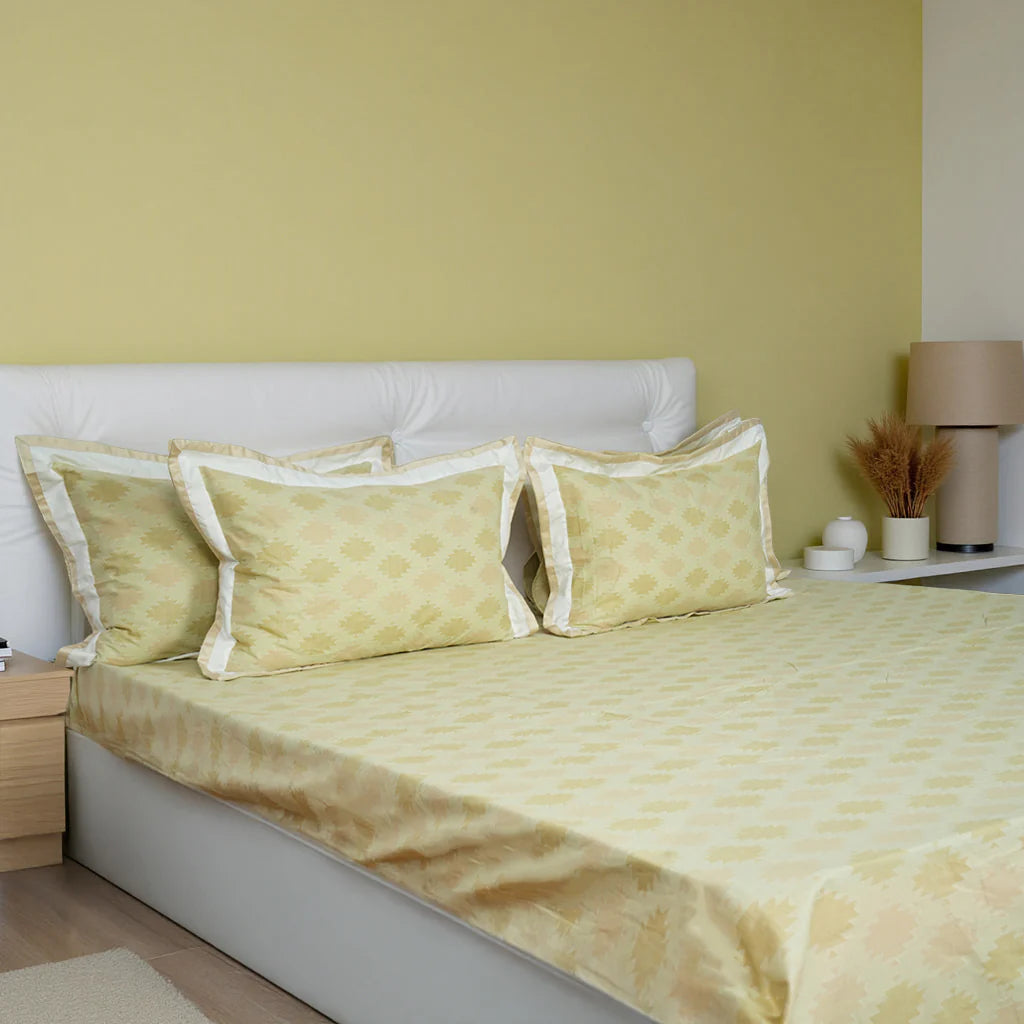 Lavish Grand Yellow 100% Cotton King-Size Bedsheet + 2 Pillow Covers