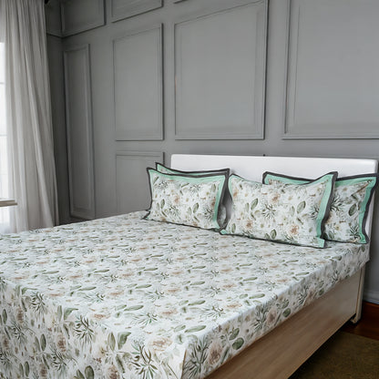 Lavish Nature Lash 100% Cotton King-Size Bedsheet + 2 Pillow Covers