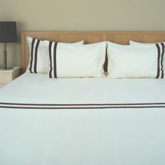 Viviz White (600 TC) - 100% Cotton King-Size Bedsheet + 2 Pillow Covers