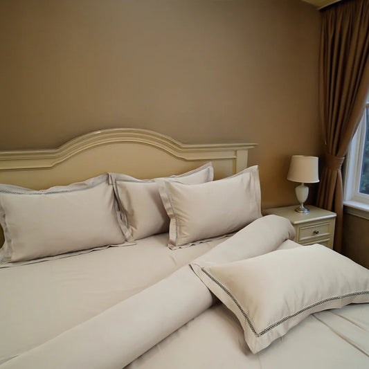 Luxor Caramel Comfort (300 TC) - 100% Cotton King-Size Bedsheet + 2 Pillow Covers