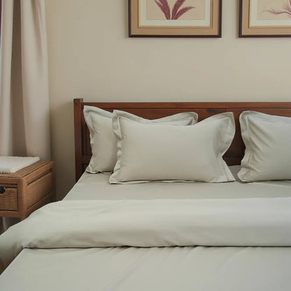 Luxor Soft Haven (300 TC) - 100% Cotton King-Size Bedsheet + 2 Pillow Covers