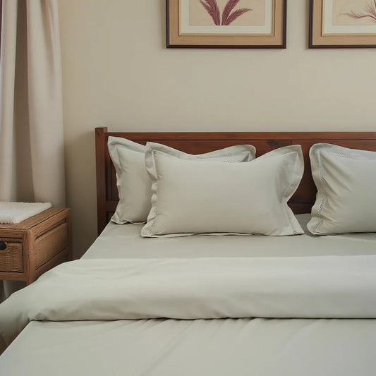 Luxor Soft Haven (300 TC) - 100% Cotton King-Size Bedsheet + 2 Pillow Covers
