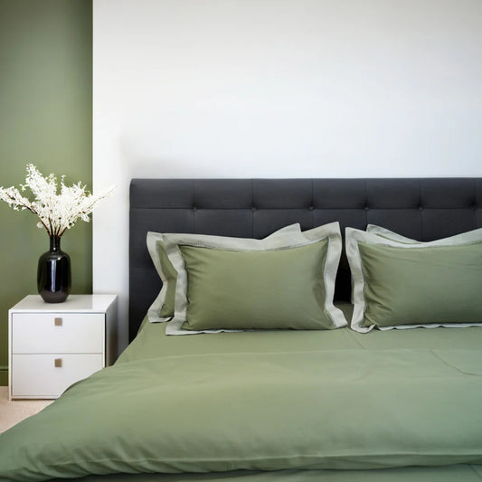 Moon Minty Fresh (400TC) - 100% Cotton King-Size Bedsheet + 2 Pillow Covers