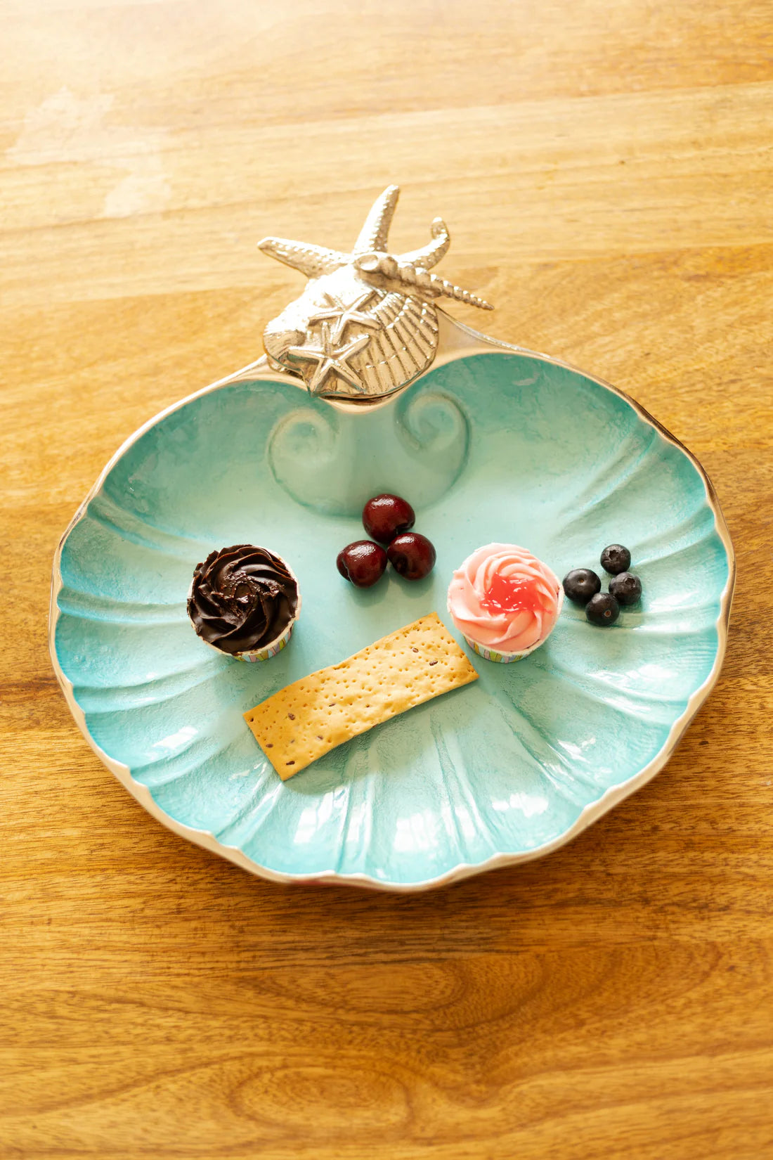 Aluminium Ocean Blue Scallop Server (UHD)