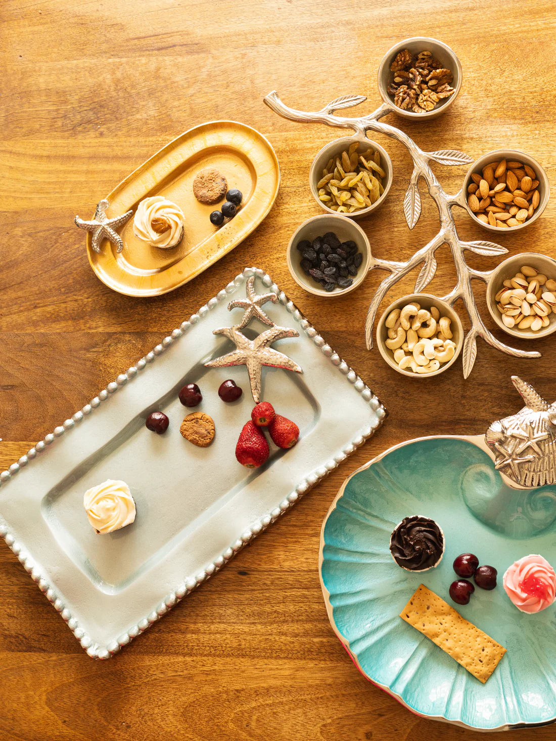 Aluminium Wavy Serving Platter (UHD)